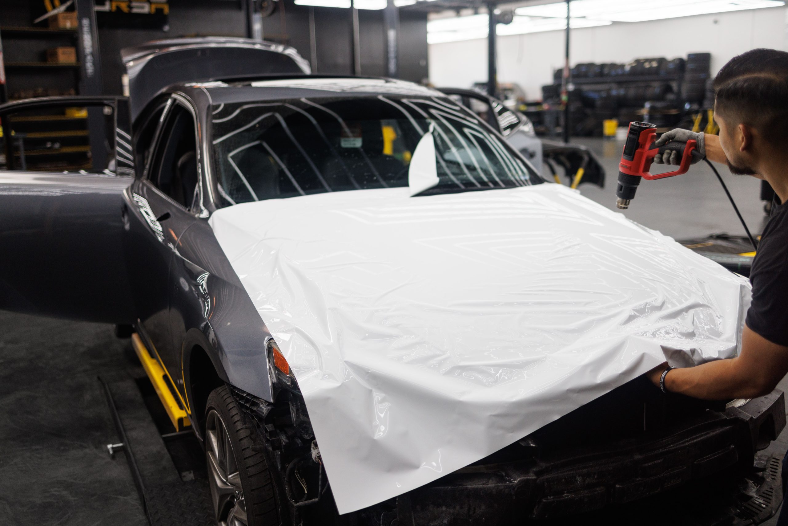 Covering blanc voiture garage professionnel